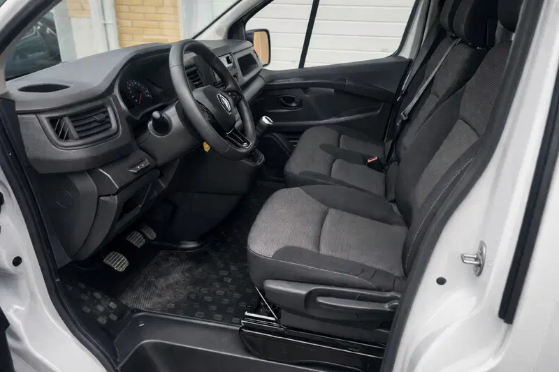Renault Trafic Furgone usata a Rimini (7)