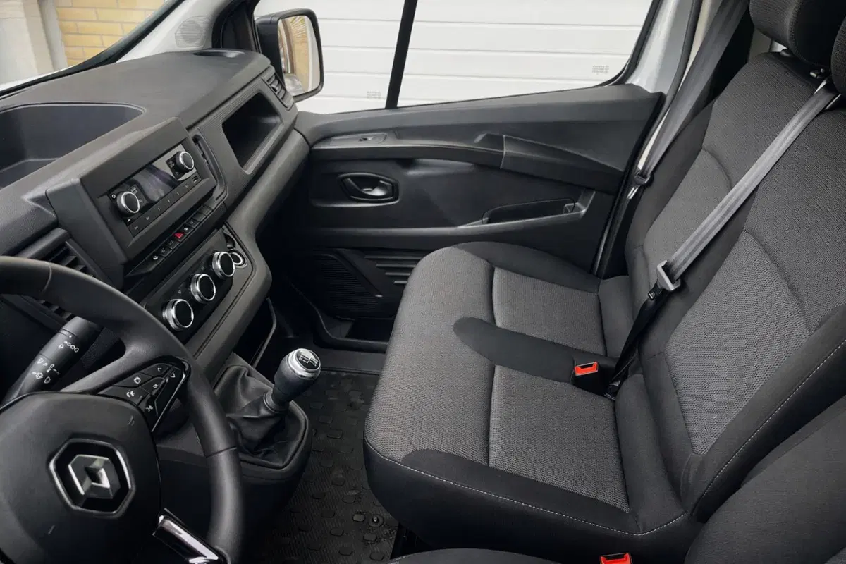 Renault Trafic Furgone usata a Rimini (8)