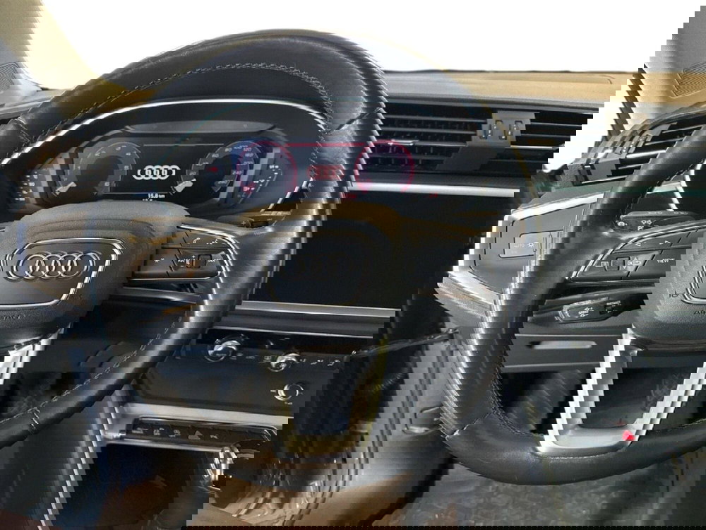 Audi Q3 Sportback usata a Napoli (11)