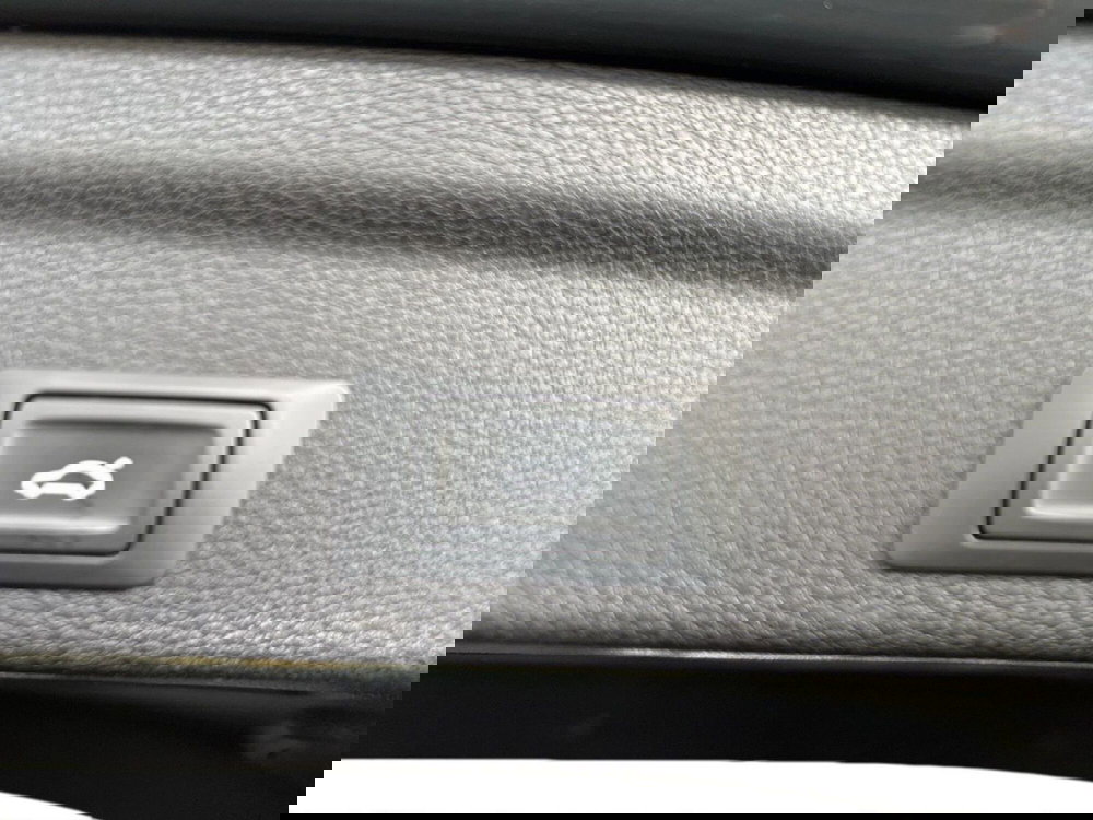 Audi Q3 Sportback usata a Napoli (18)