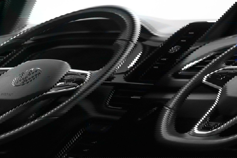 Volkswagen T-Roc usata a Varese (12)