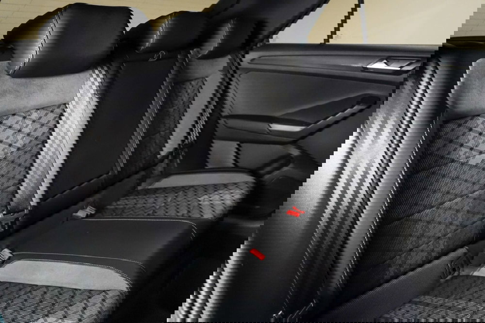 Volkswagen T-Roc usata a Varese (14)