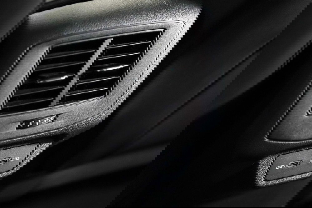 Volkswagen T-Roc usata a Varese (20)