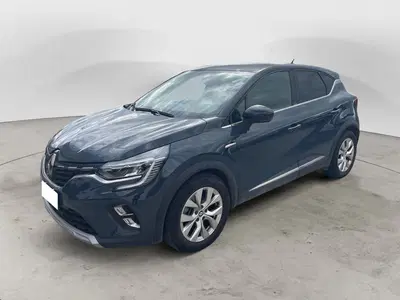 Renault Captur Full Hybrid E-Tech 145 CV Intens del 2022 usata a Colleferro