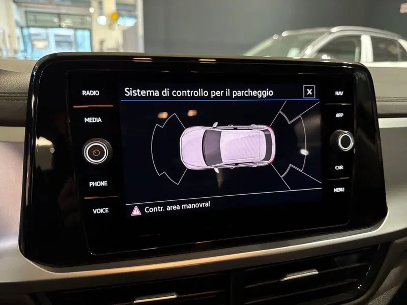 Volkswagen T-Roc usata a Prato (16)