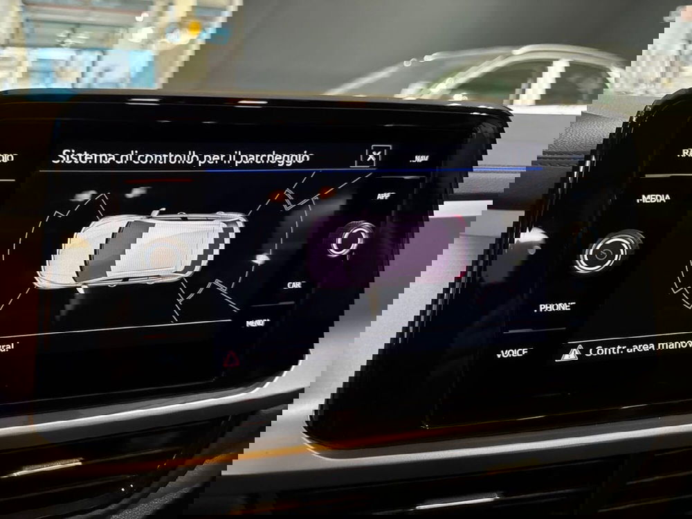 Volkswagen T-Roc usata a Prato (16)