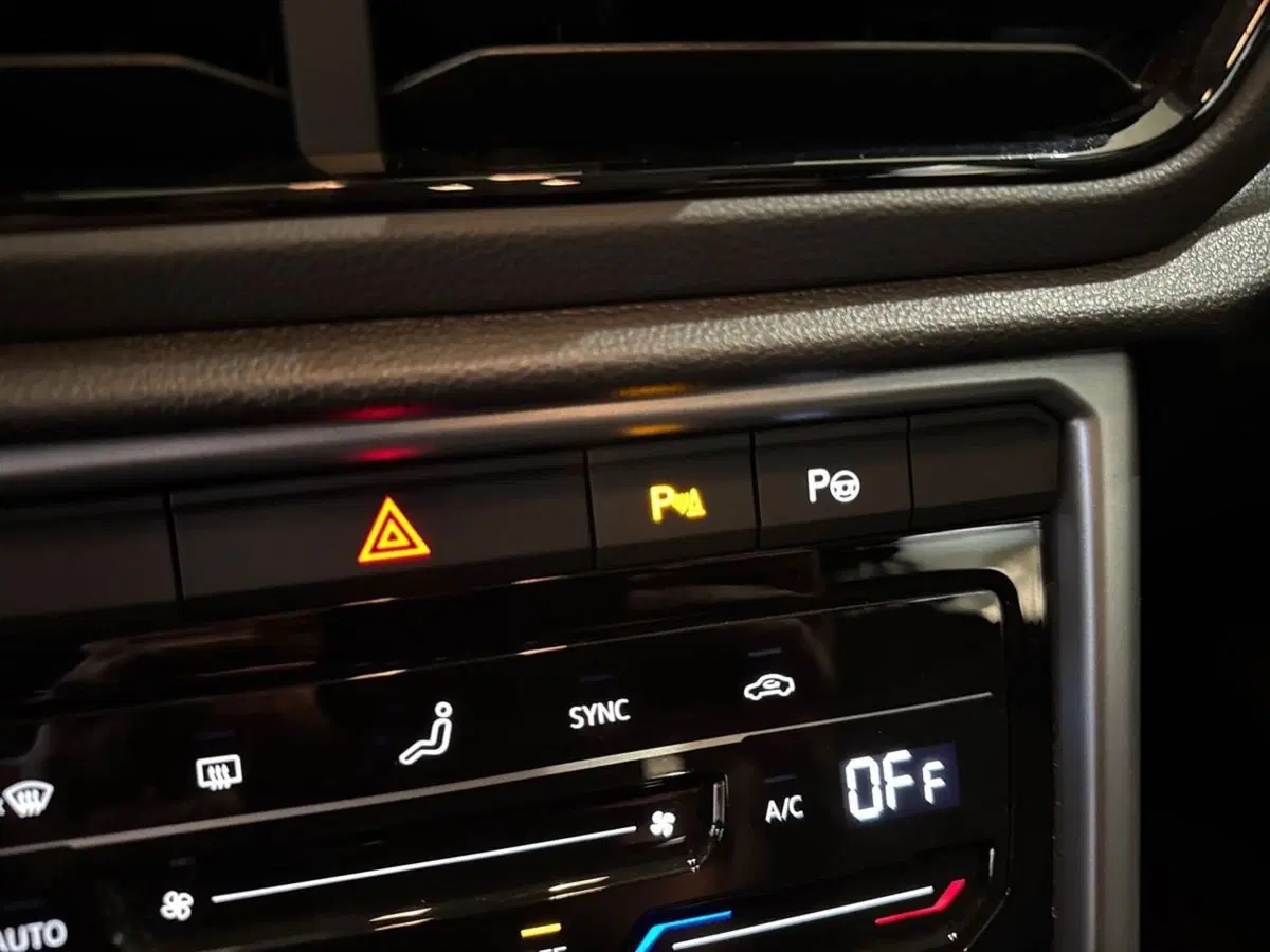 Volkswagen T-Roc usata a Prato (17)