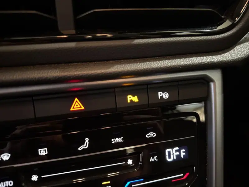 Volkswagen T-Roc usata a Prato (17)
