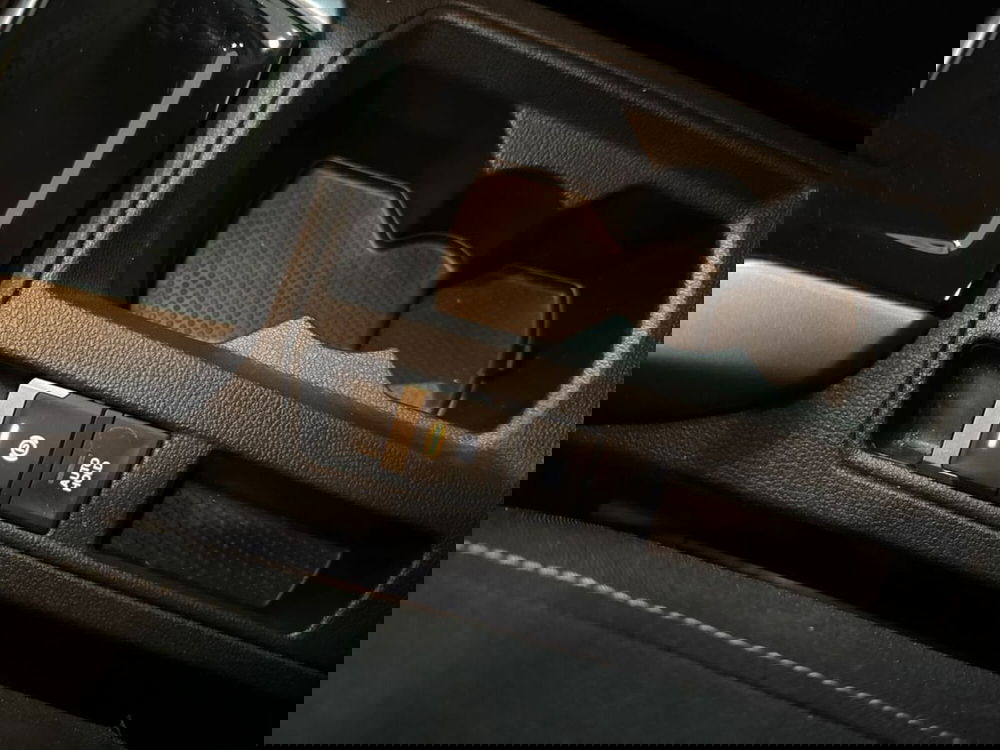 Volkswagen T-Roc usata a Prato (18)