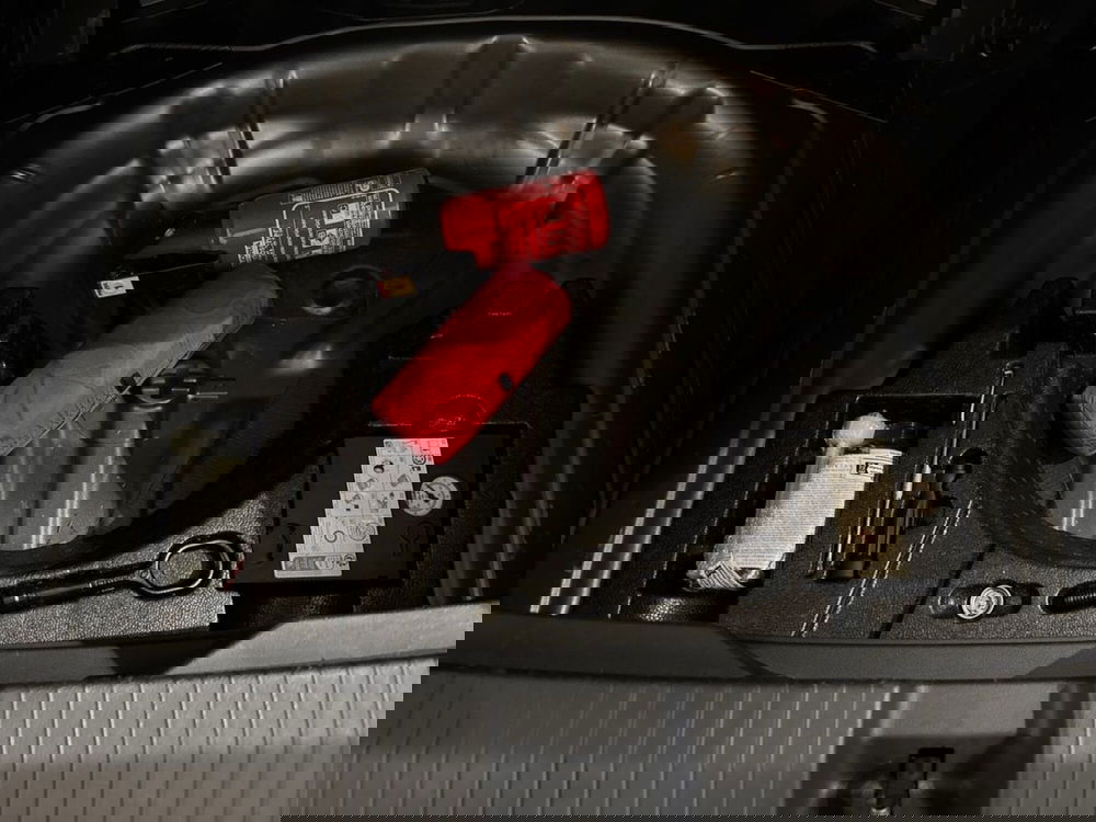 Volkswagen T-Roc usata a Prato (19)