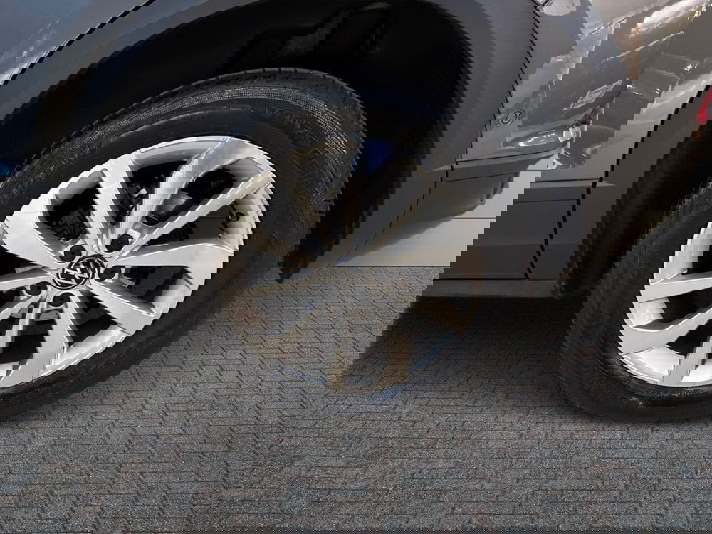 Volkswagen T-Roc usata a Prato (6)