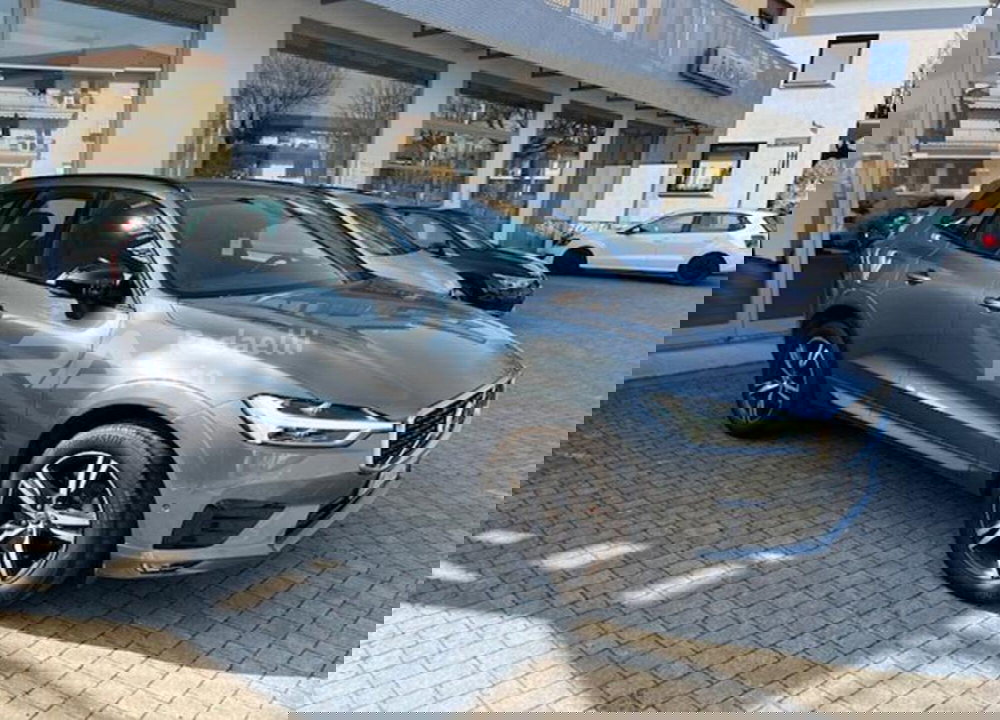 Volvo XC60 usata a Lecco (2)