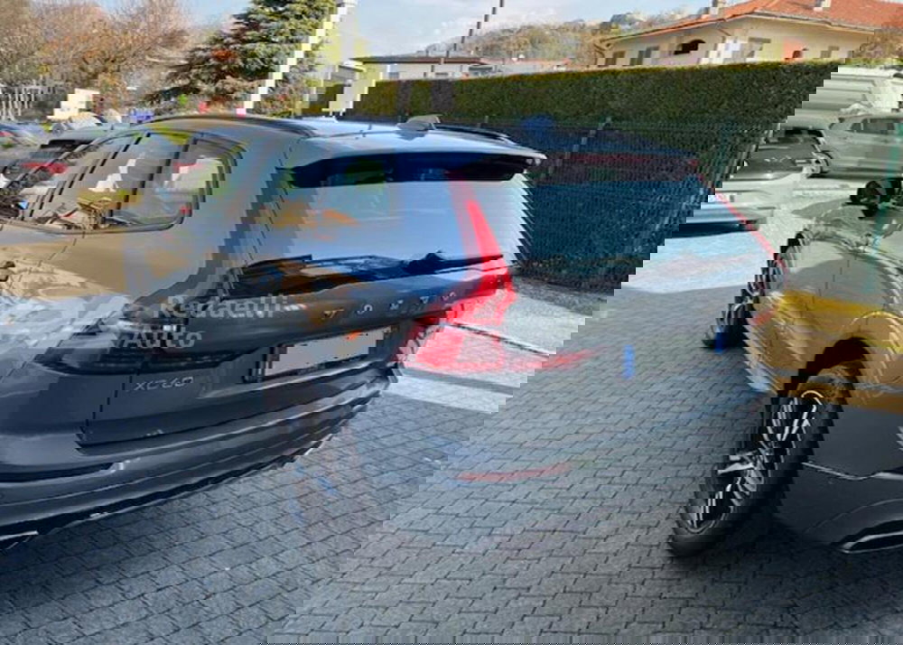 Volvo XC60 usata a Lecco (4)