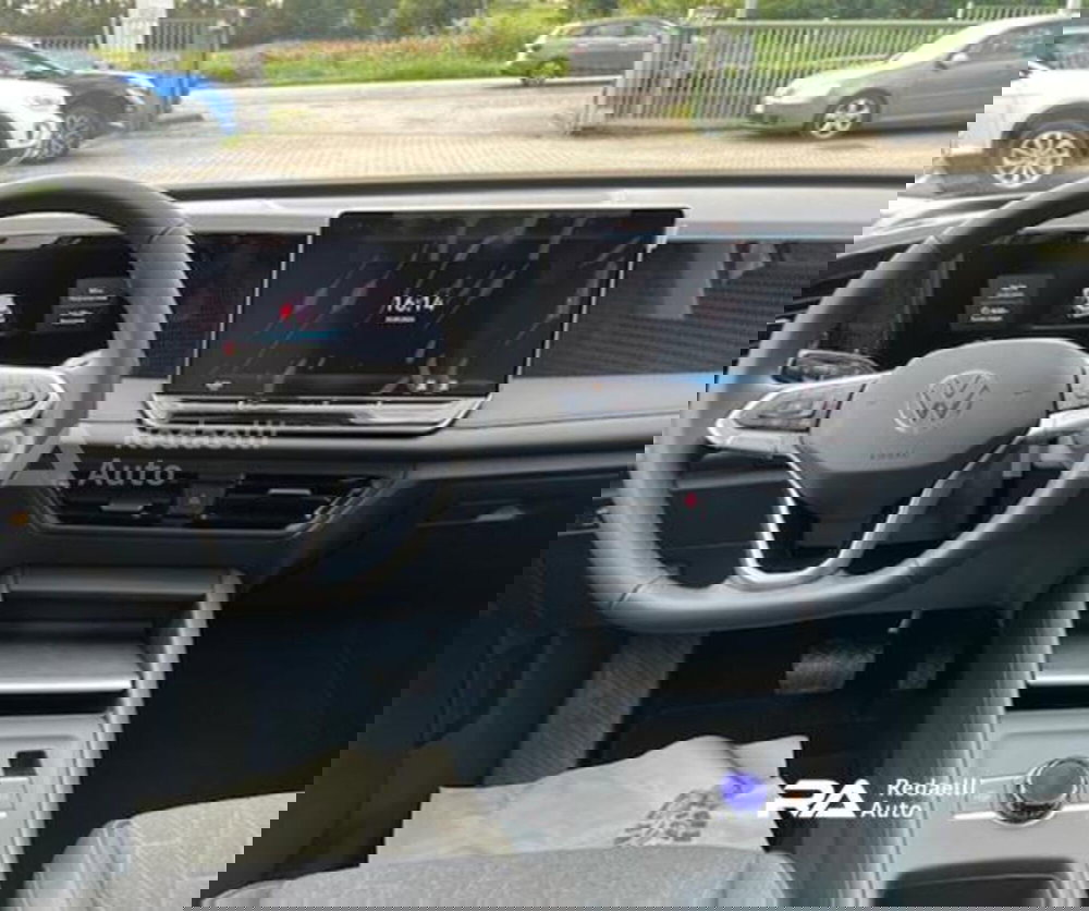 Volkswagen Tiguan nuova a Lecco (6)