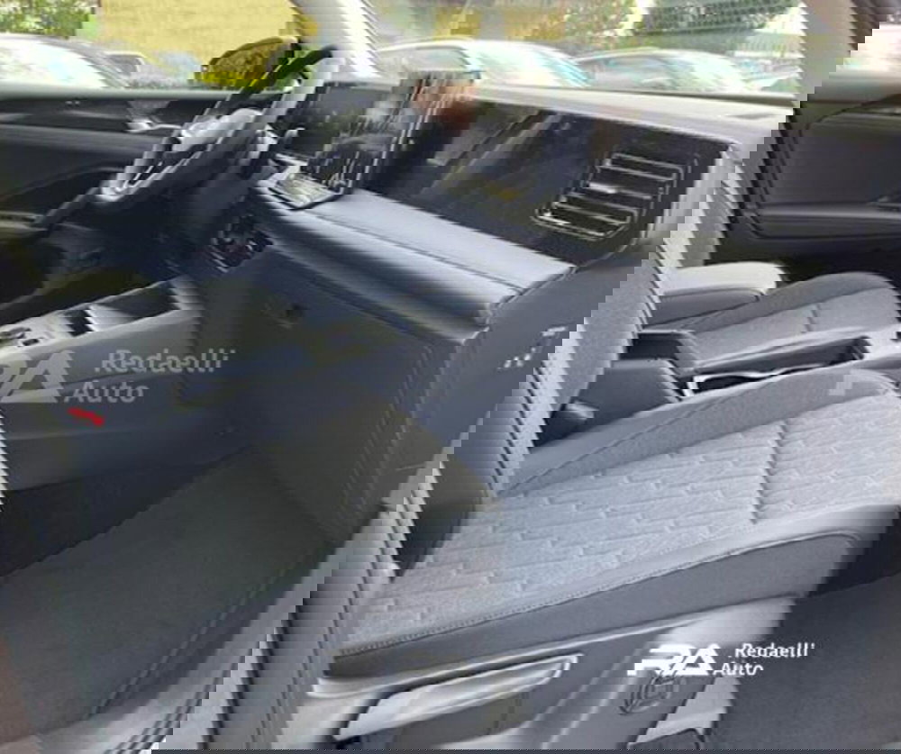 Volkswagen Tiguan nuova a Lecco (7)