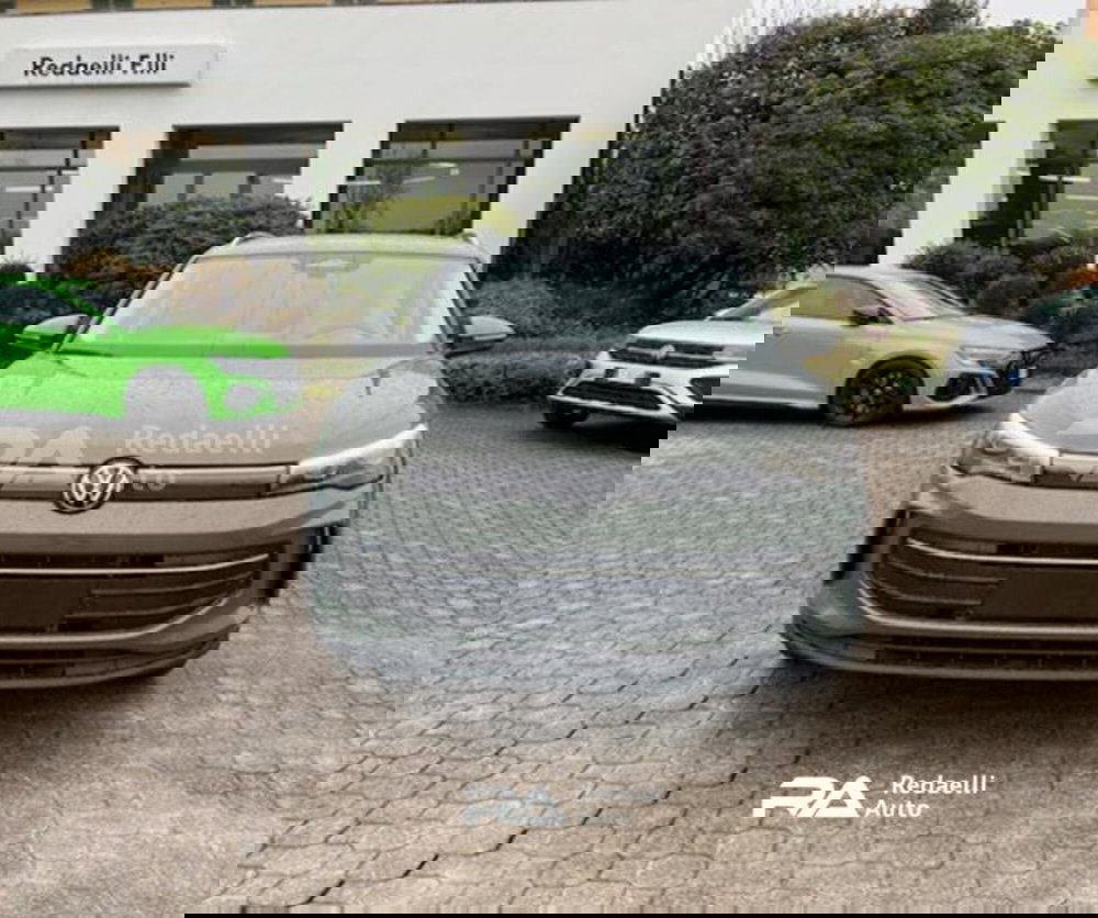 Volkswagen Tiguan nuova a Lecco (2)