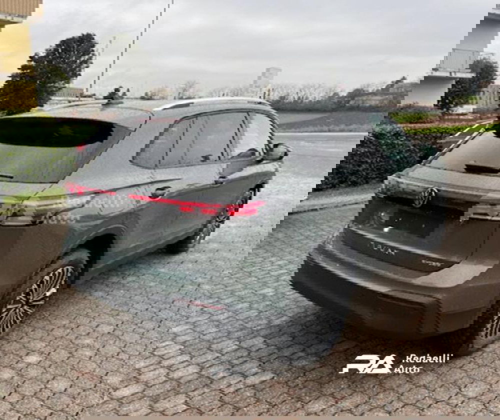 Volkswagen Tiguan nuova a Lecco (4)