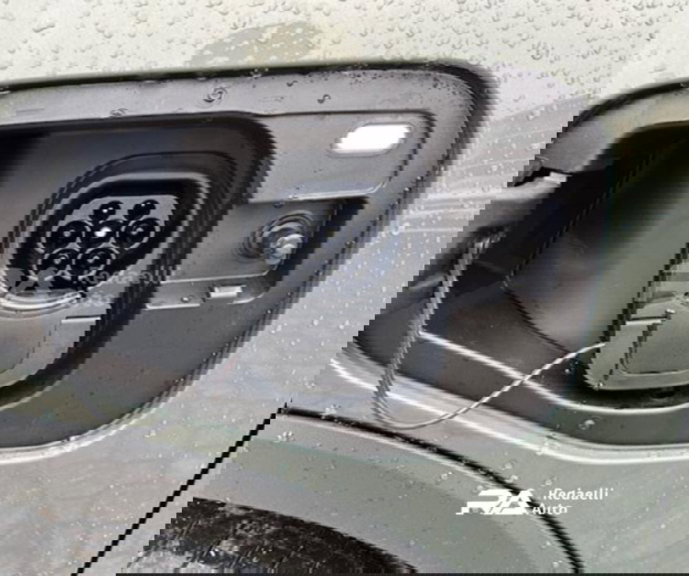 Volkswagen Tiguan nuova a Lecco (6)