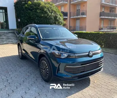 Volkswagen Tiguan 1.5 tsi ehybrid Edition 204cv dsg nuova a Casatenovo