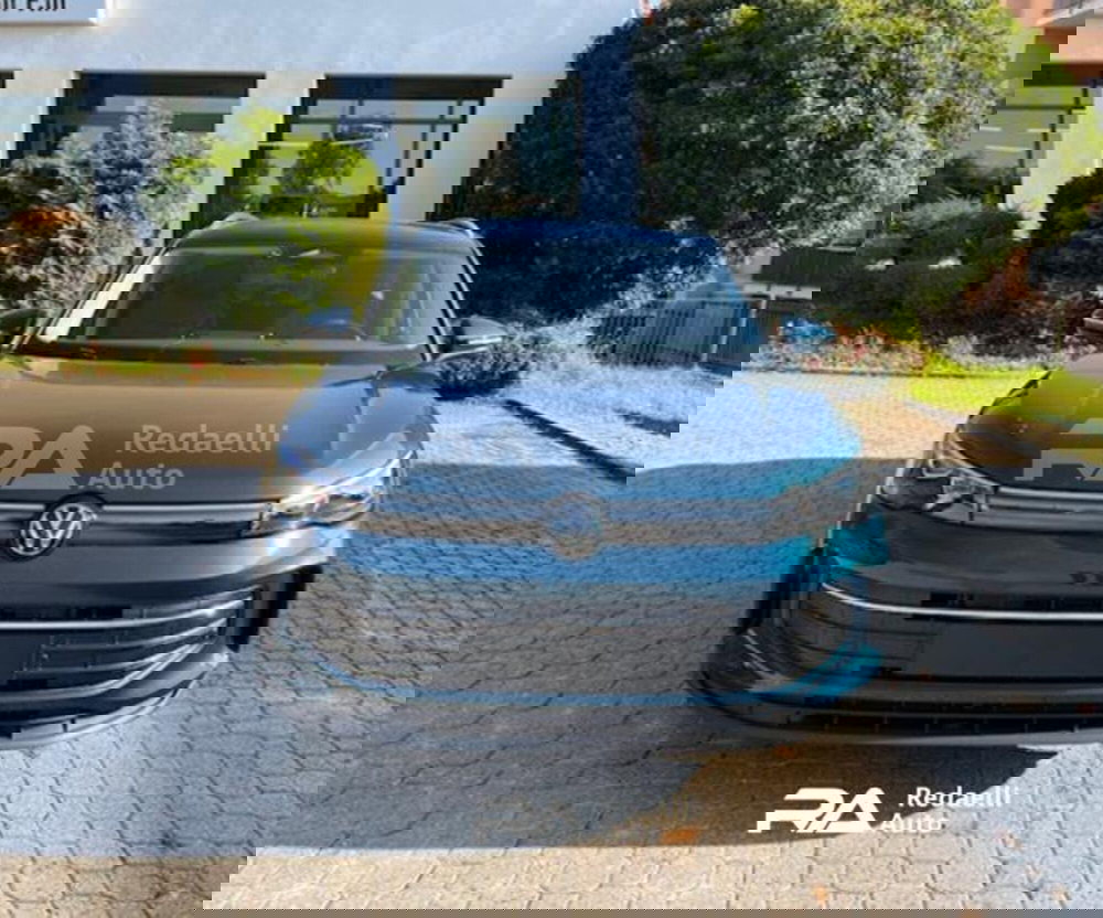 Volkswagen Tiguan nuova a Lecco (2)