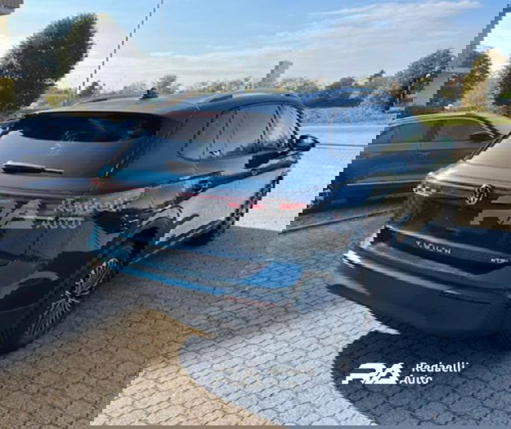 Volkswagen Tiguan nuova a Lecco (3)