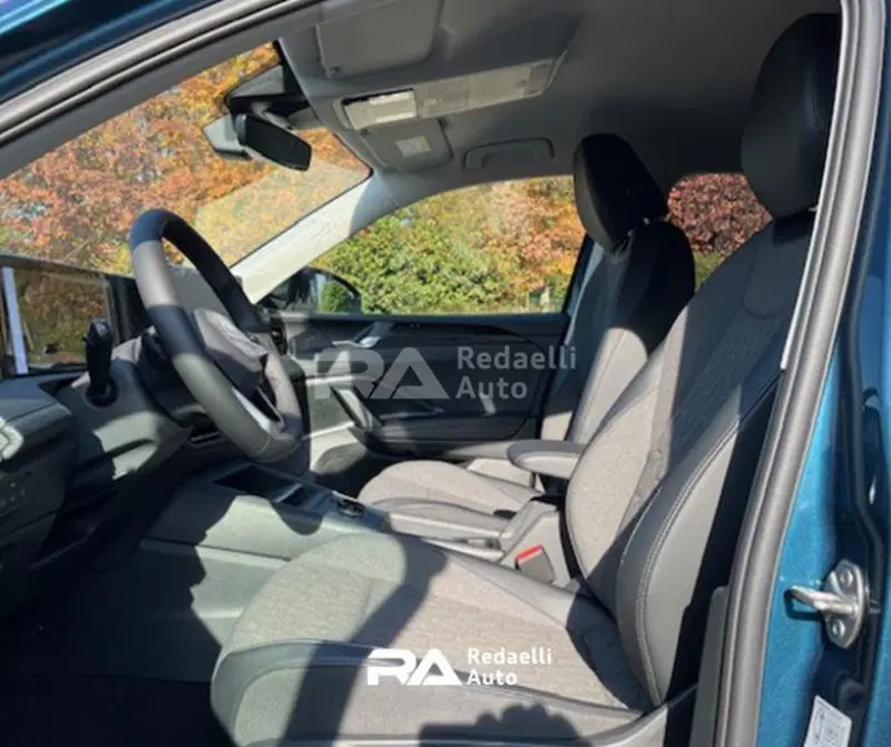 Volkswagen Tiguan nuova a Lecco (4)