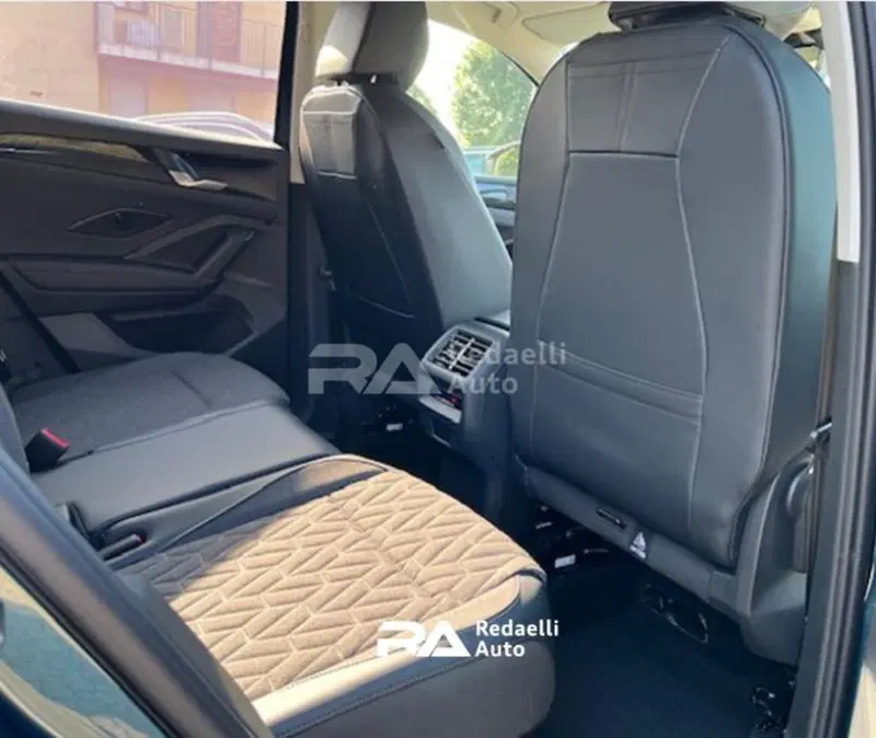 Volkswagen Tiguan nuova a Lecco (8)