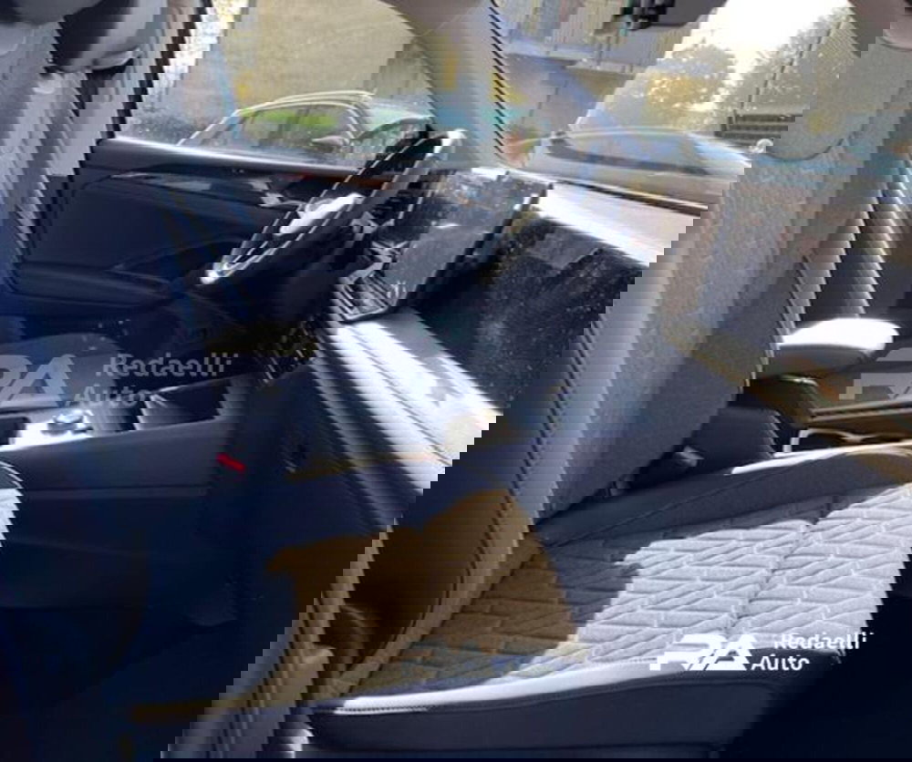 Volkswagen Tiguan nuova a Lecco (9)