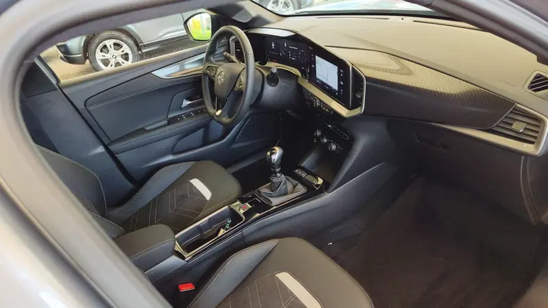 Opel Mokka nuova a Firenze (11)