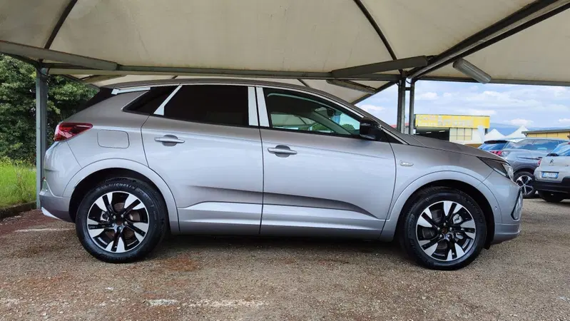 Opel Grandland nuova a Firenze (10)