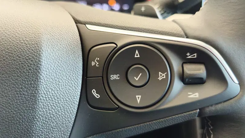 Opel Grandland nuova a Firenze (19)