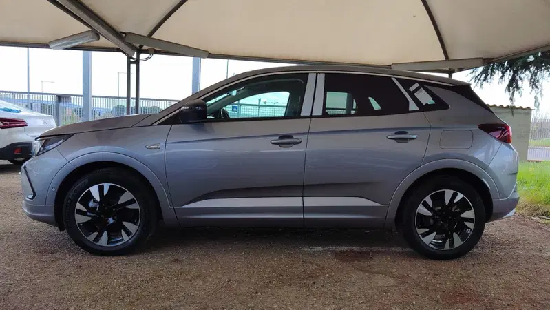 Opel Grandland nuova a Firenze (3)