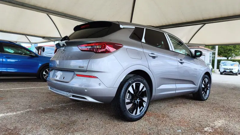 Opel Grandland nuova a Firenze (9)