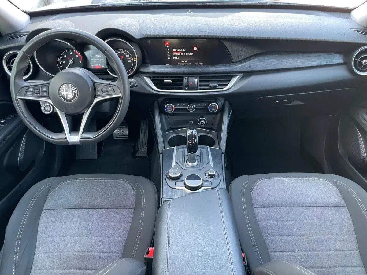 Alfa Romeo Stelvio usata a Ancona (10)