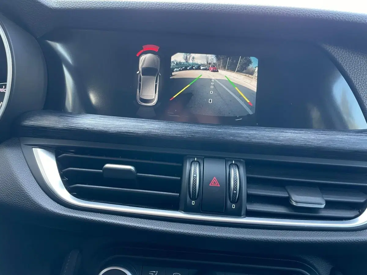 Alfa Romeo Stelvio usata a Ancona (13)