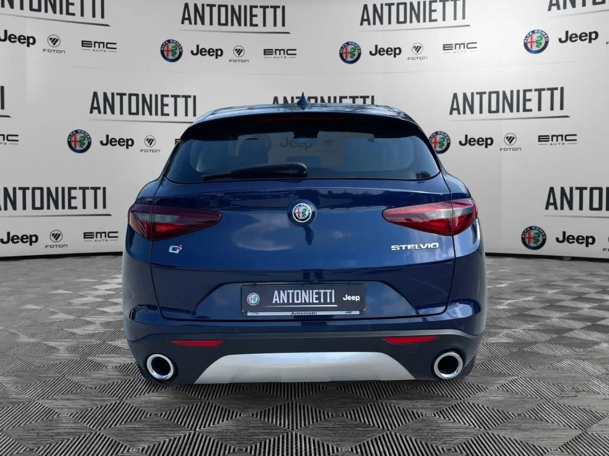 Alfa Romeo Stelvio usata a Ancona (6)