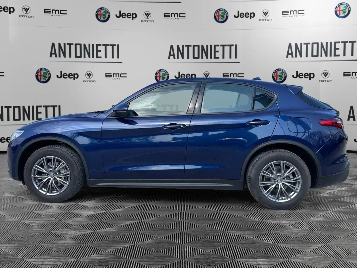 Alfa Romeo Stelvio usata a Ancona (8)