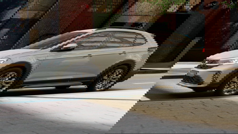 Volkswagen Taigo nuova a Catanzaro (2)