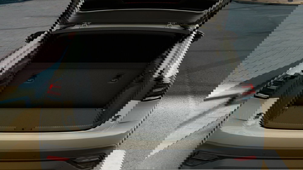 Volkswagen Taigo nuova a Catanzaro (9)