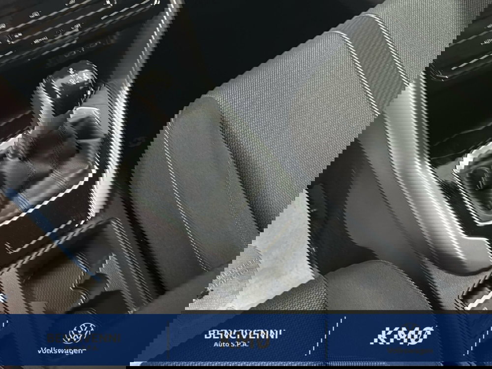 Volkswagen T-Roc nuova a Catanzaro (19)