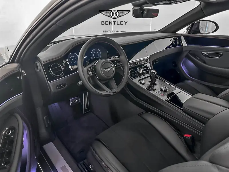Bentley Continental GT nuova a Milano (10)