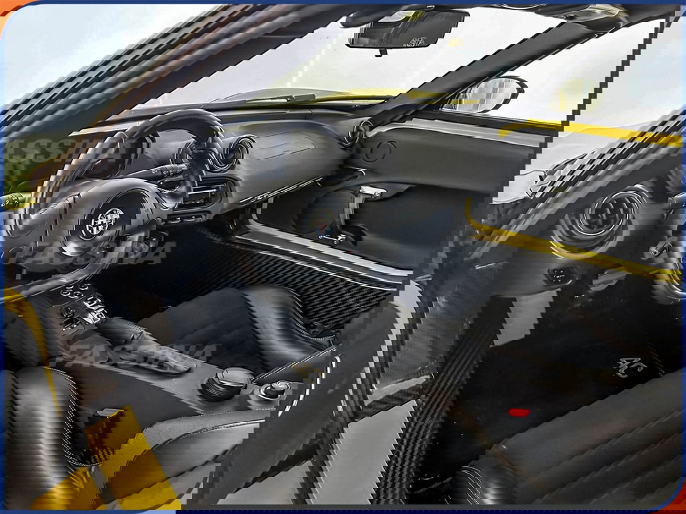 Alfa Romeo 4C Spider usata a Milano (10)