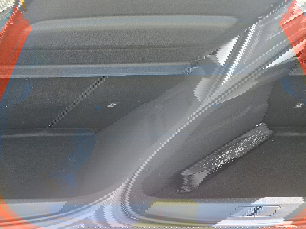 Opel Corsa usata a Massa-Carrara (11)