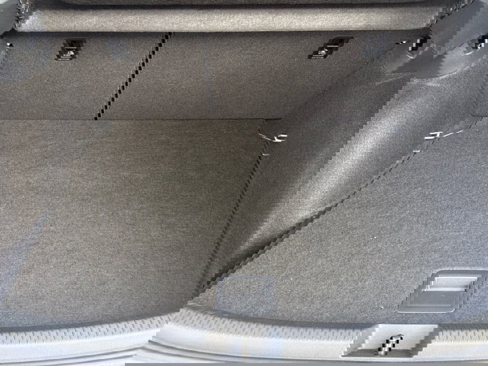 Volkswagen Taigo usata a Terni (9)