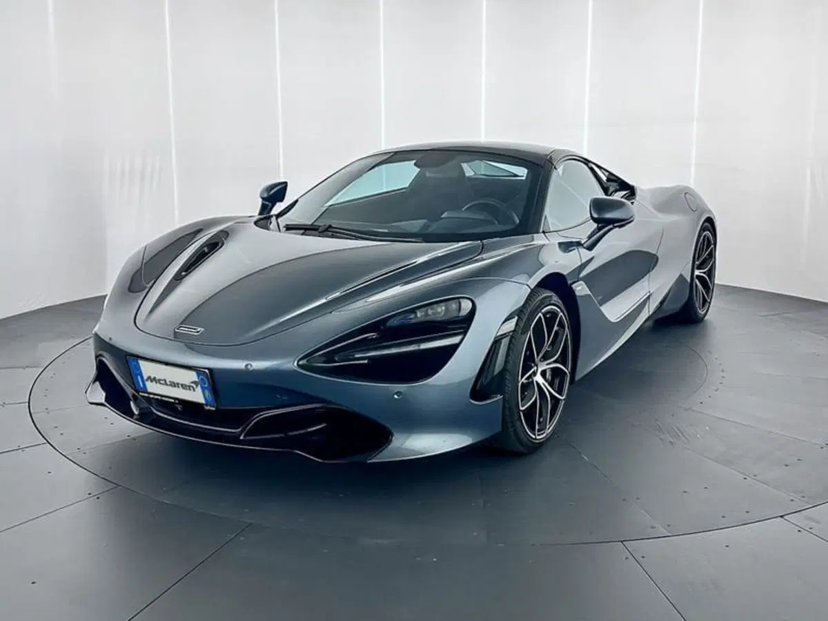 McLaren 720S Cabrio usata a Milano (4)