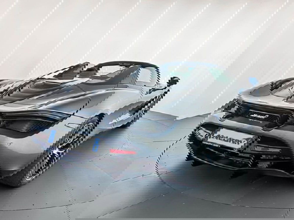 McLaren 720S Cabrio usata a Milano (8)