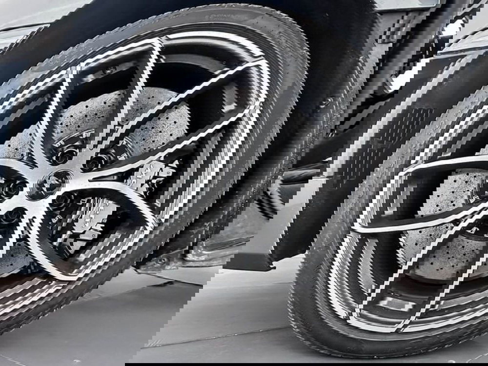 McLaren 720S Cabrio usata a Milano (9)