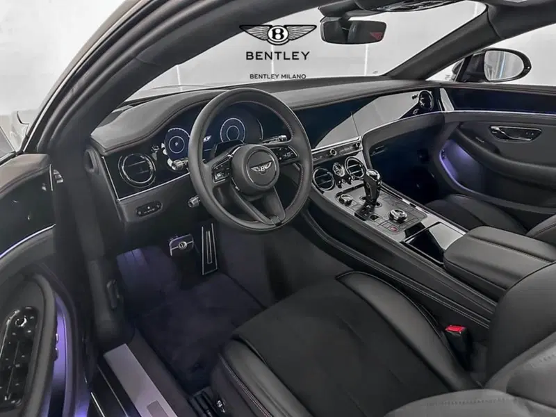 Bentley Continental GT nuova a Milano (10)