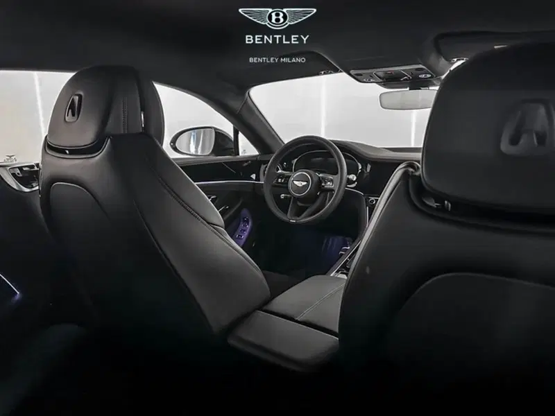 Bentley Continental GT nuova a Milano (12)