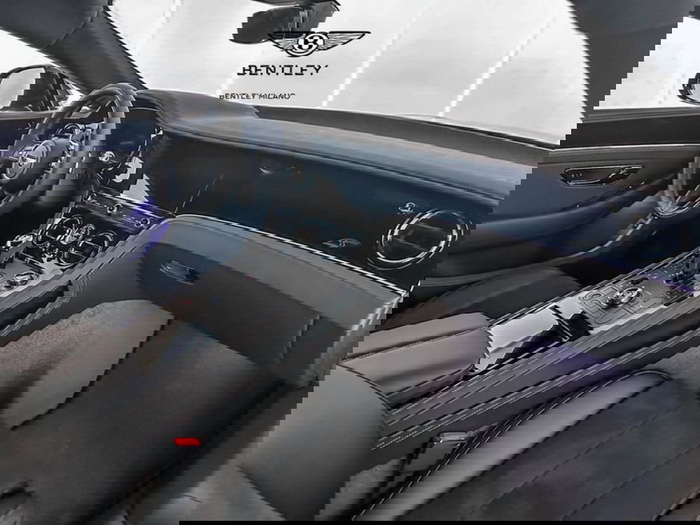 Bentley Continental GT nuova a Milano (14)